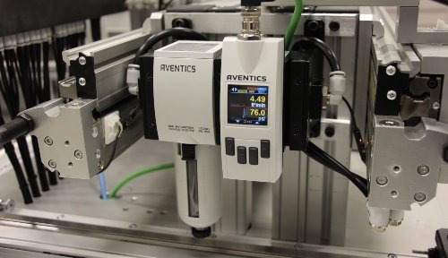 The AVENTICS AF2 Flow Sensor provides real-time insights on airflow, while also capturing pressure and temperature data in the feed line. (Image Courtesy of Emerson)