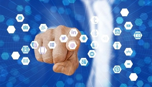 he challenges facing industry at the moment are tough: supply chain disruptions, recurring lockdowns and lingering travel restrictions, to name just a few.